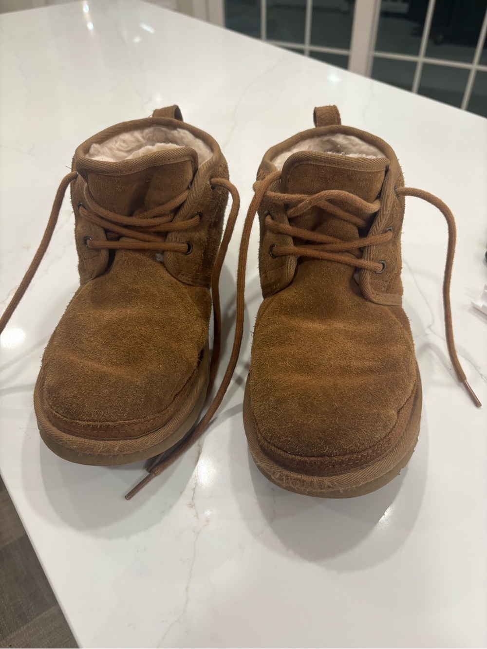 UGG Women's Chestnut Suede Chukka Boots